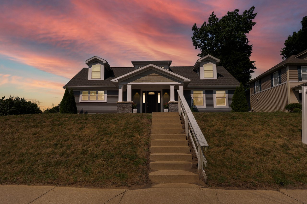 623 Corby Blvd