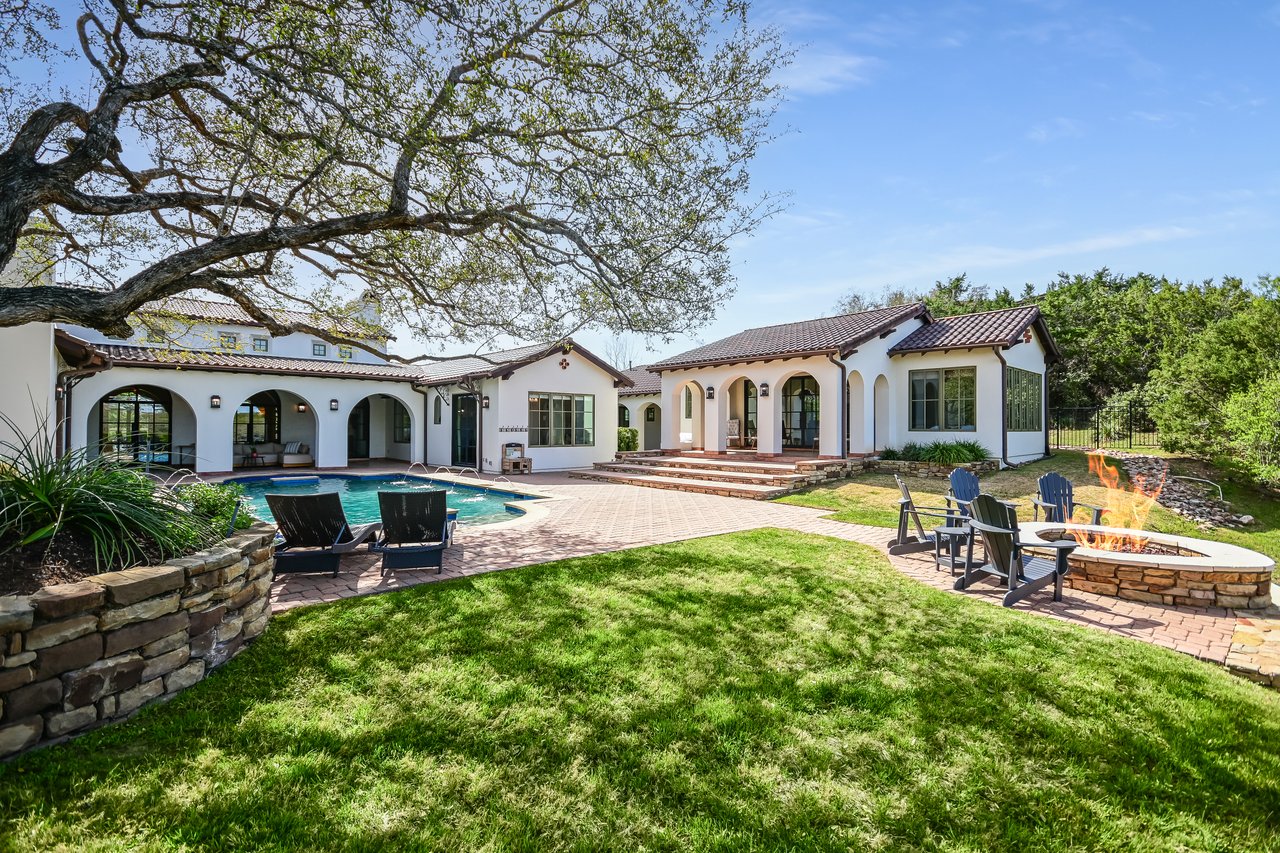 Spanish Oaks Hacienda