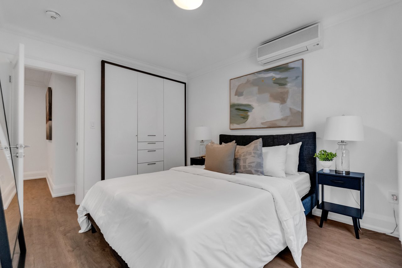 Gorgeous Upgraded Residence