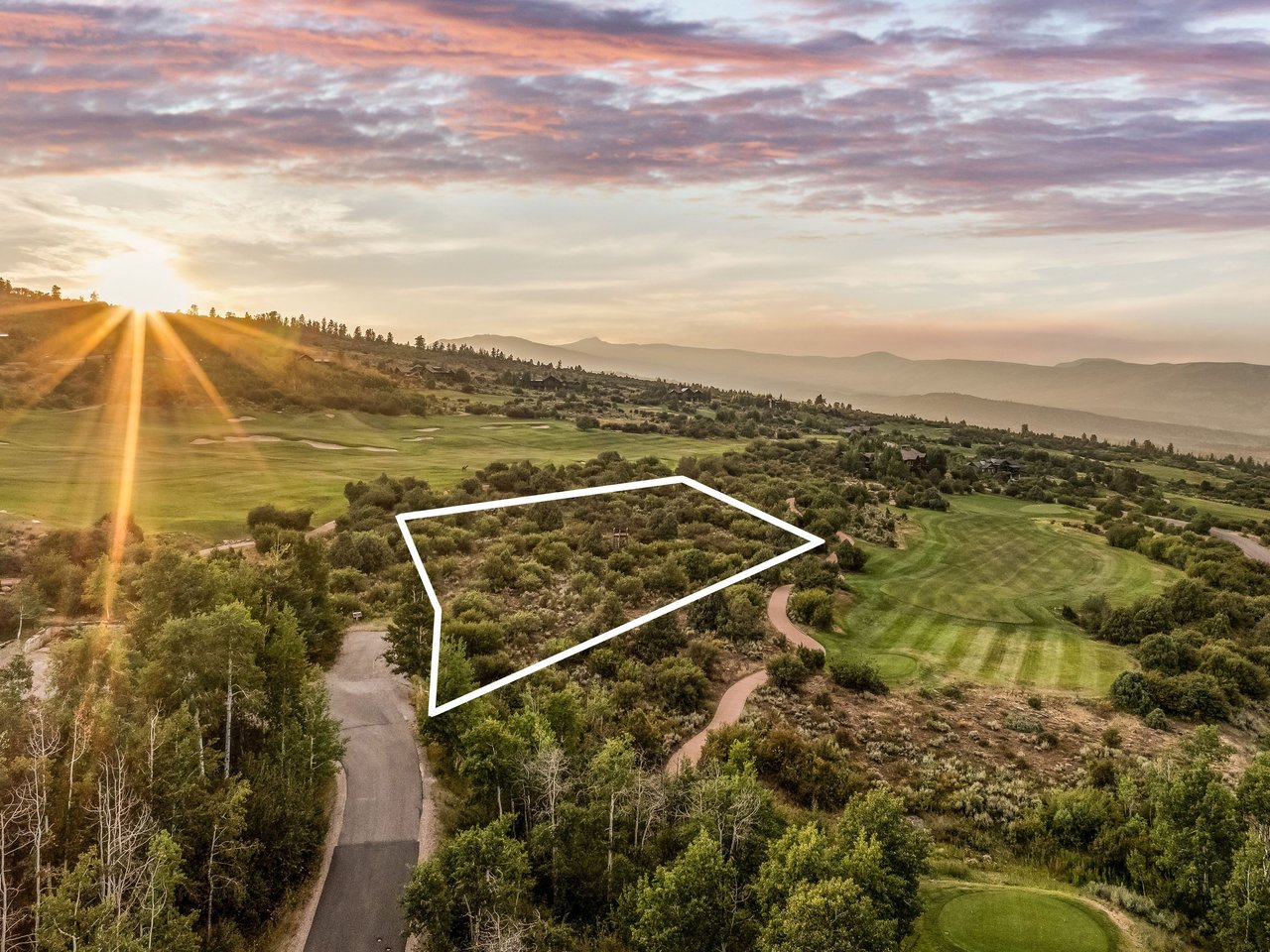 217 Saddle Rock
