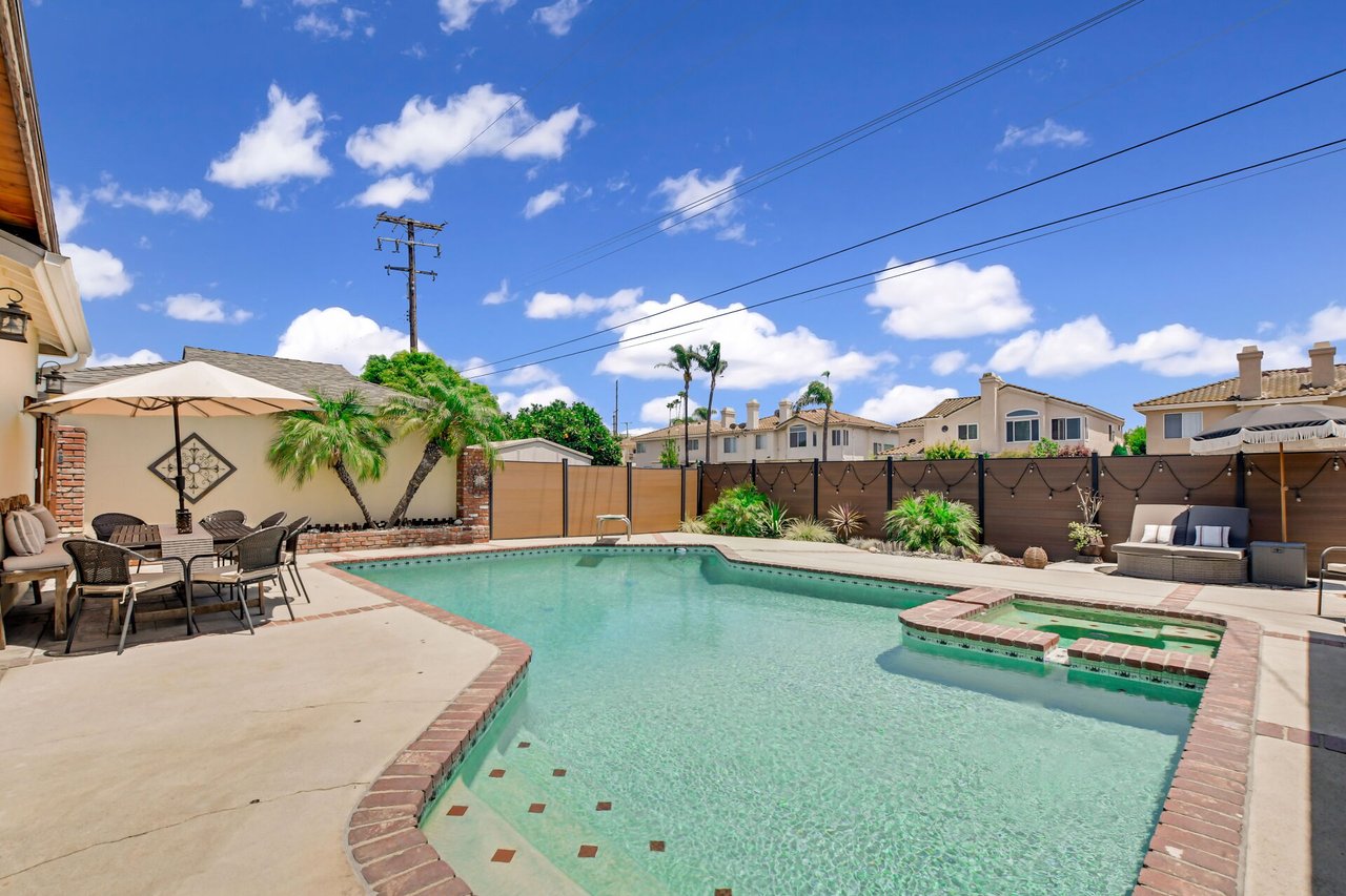 1720 E Walnut Creek Parkway