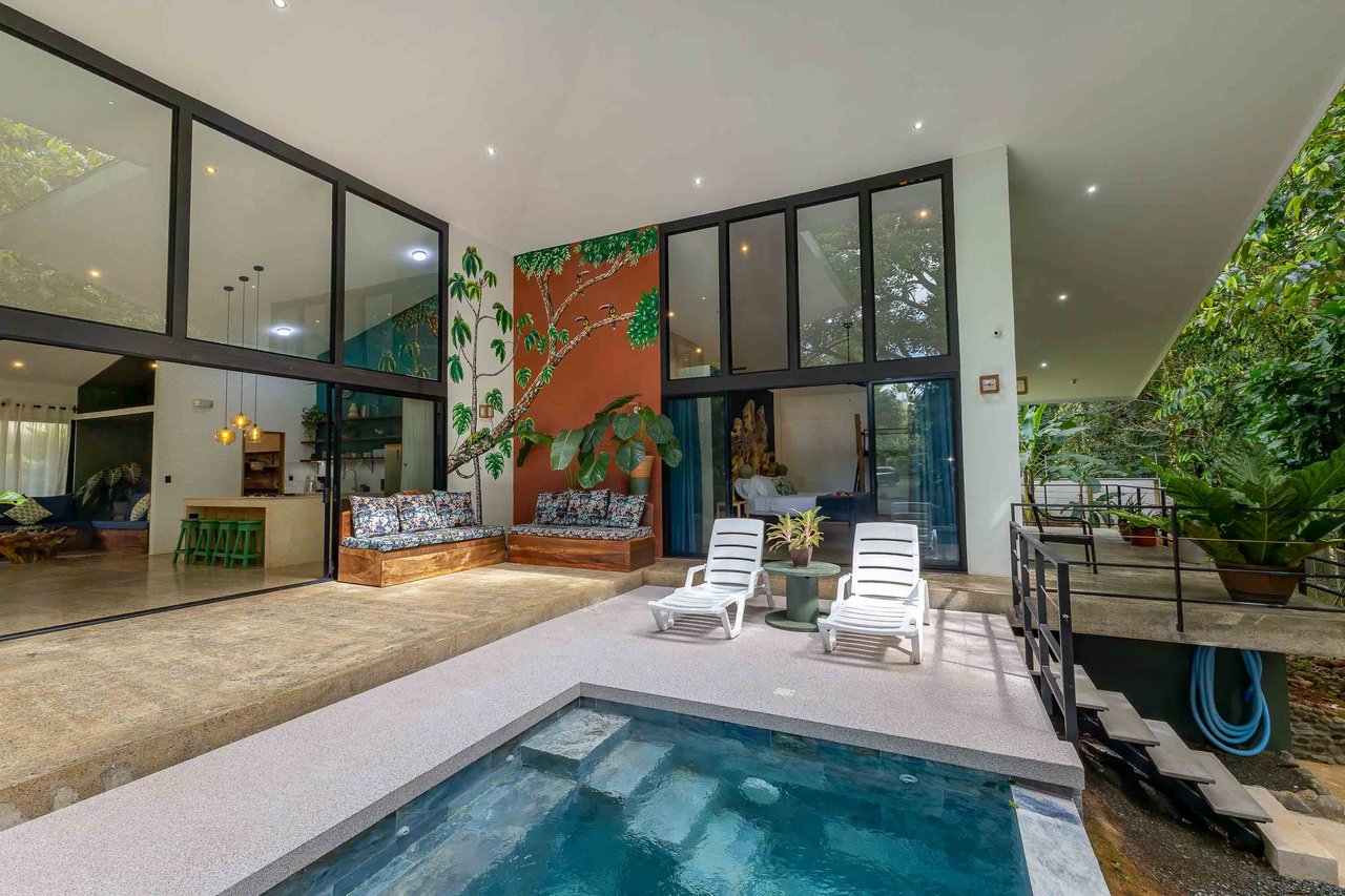 Furnished and Turnkey Home Rainforest Villa with Pool and Creek