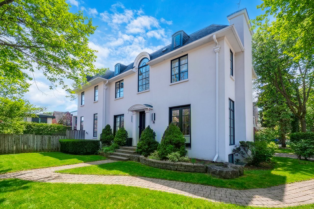 Sun-Filled Corner Lot