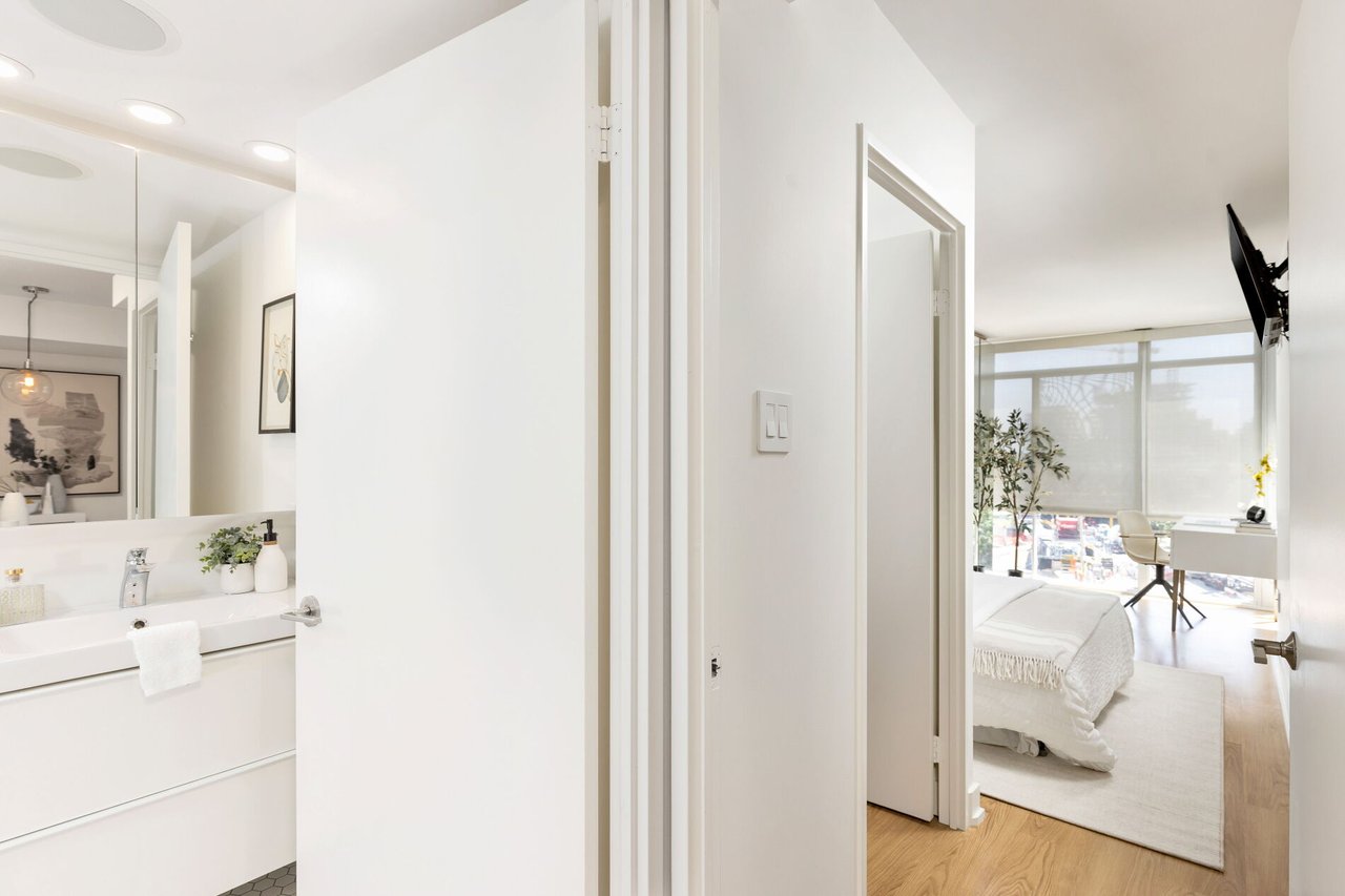 39 Parliament Street, Suite 502