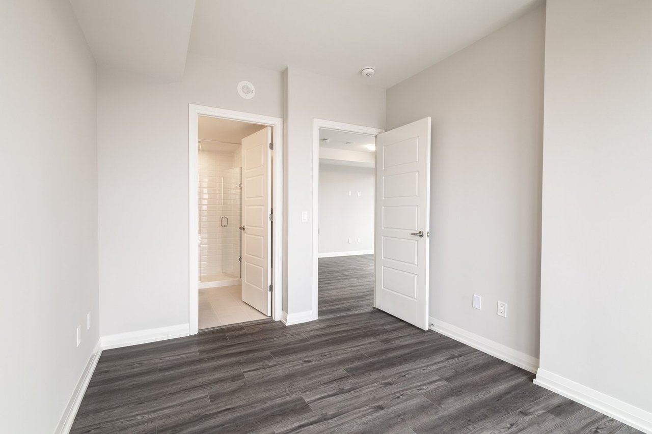 1415 Dundas St E, #504