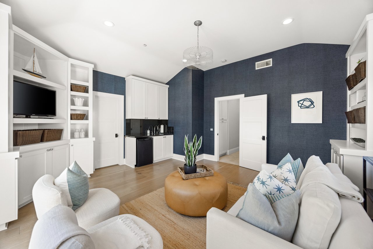 1938 Port Cardiff Place