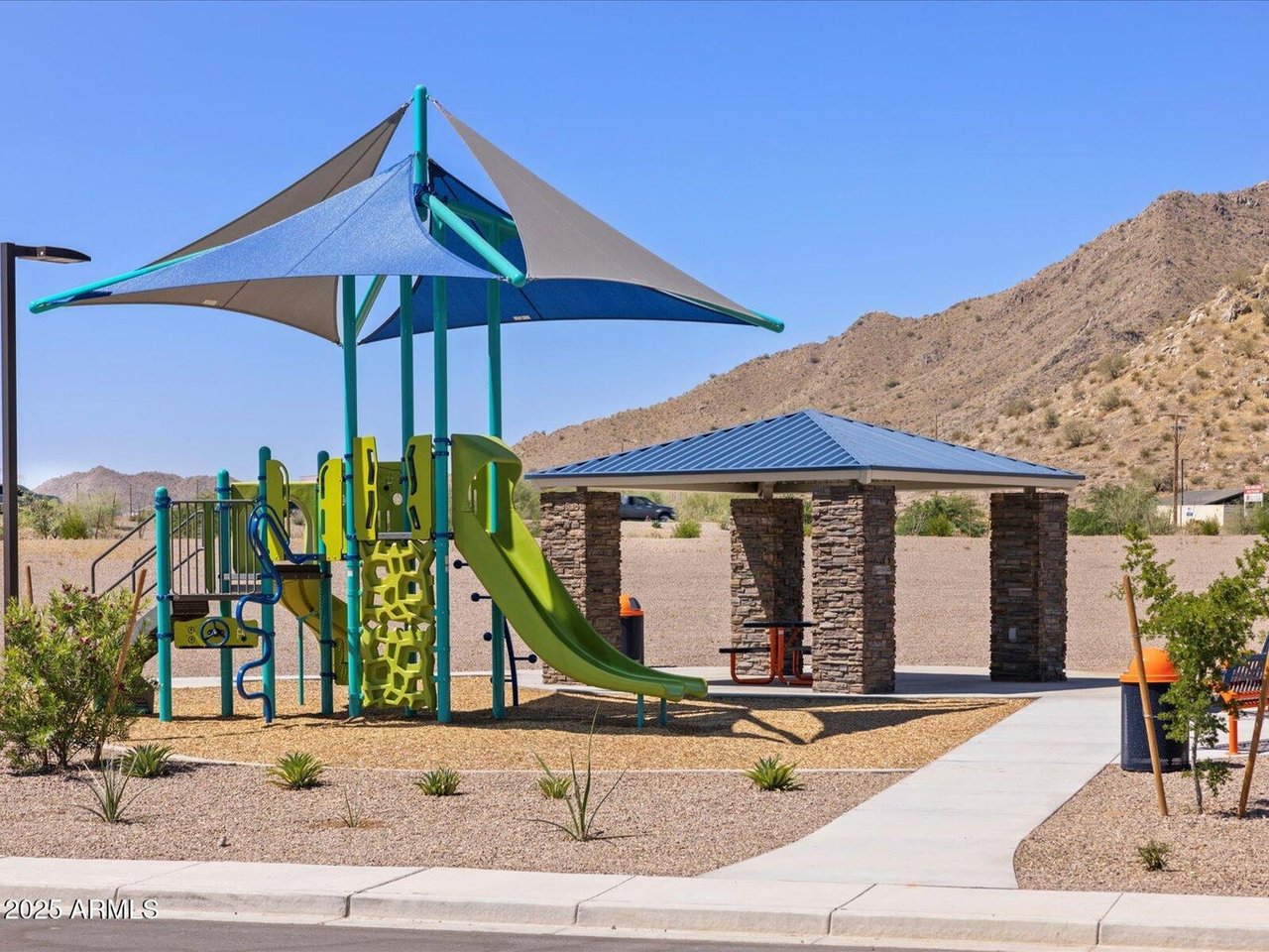 4811 W HUNTER Trail