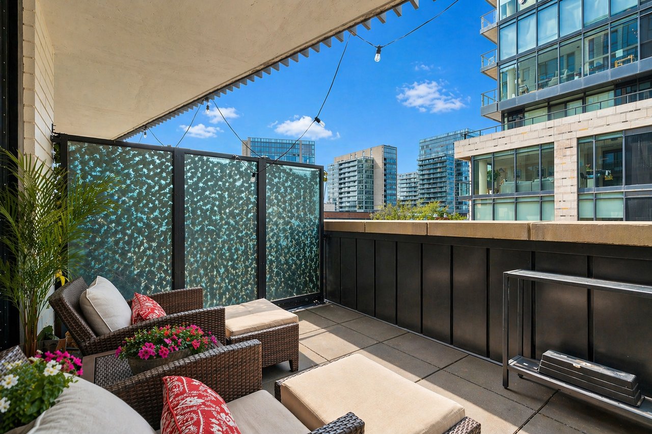 302-41 Dovercourt Rd