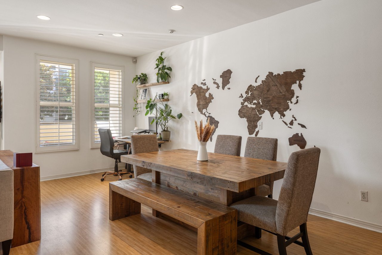 4400 Cartwright Ave Unit: 102, Toluca Lake