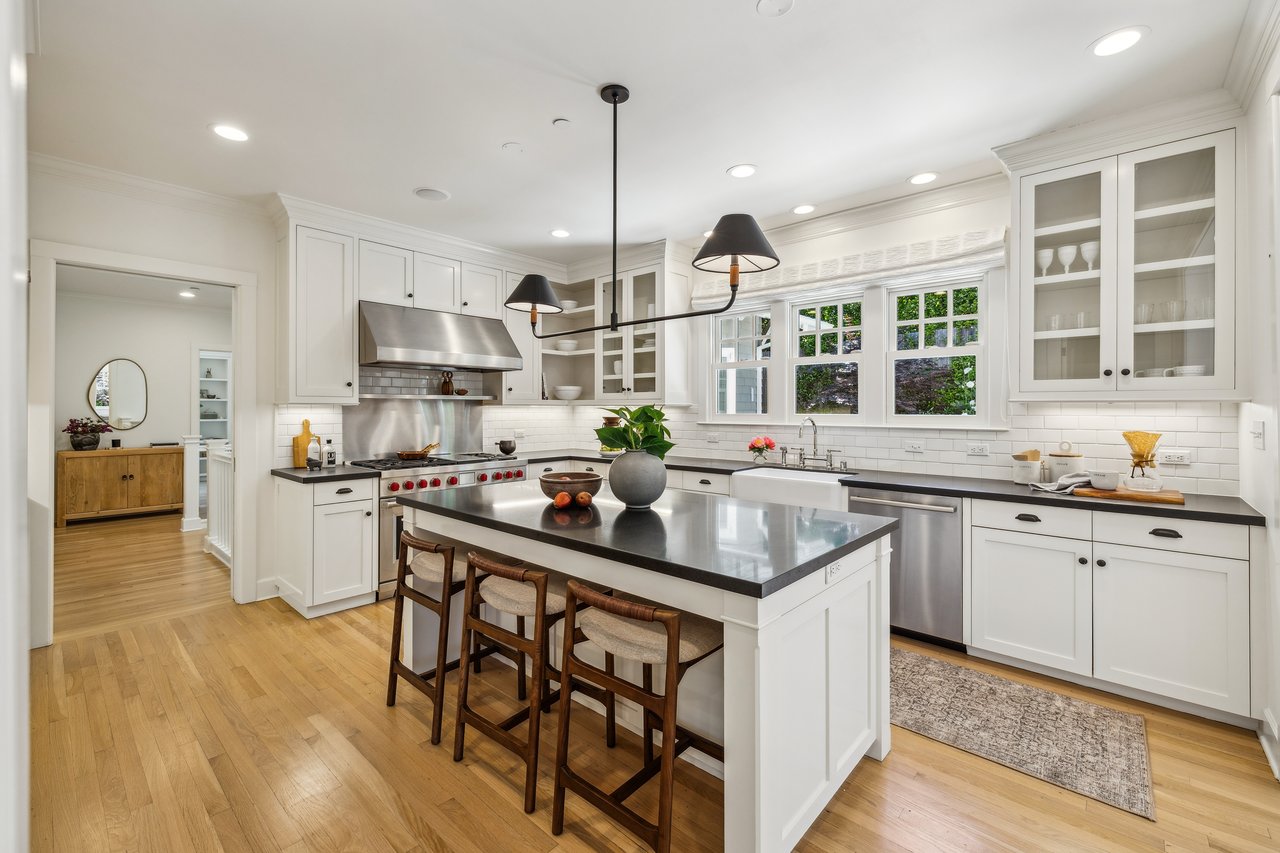 129 Sunnyside Avenue