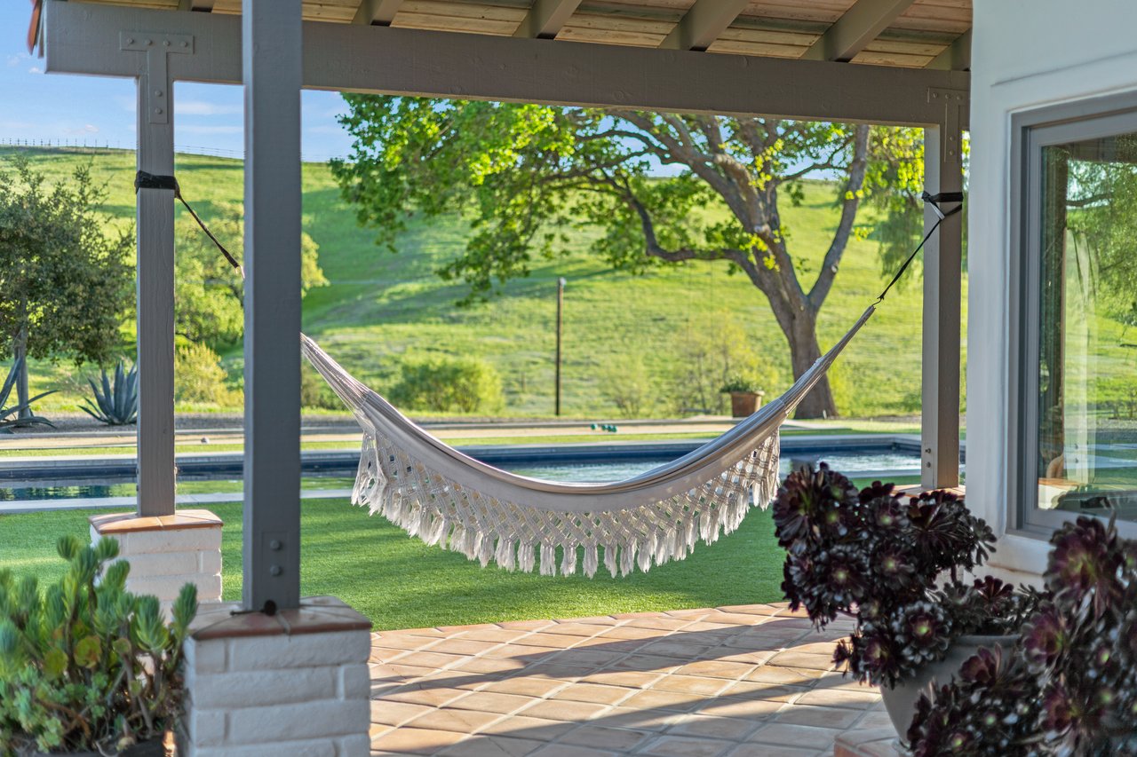 CONTEMPORARY HACIENDA with Privacy, Views, and Quality Craftsmanship