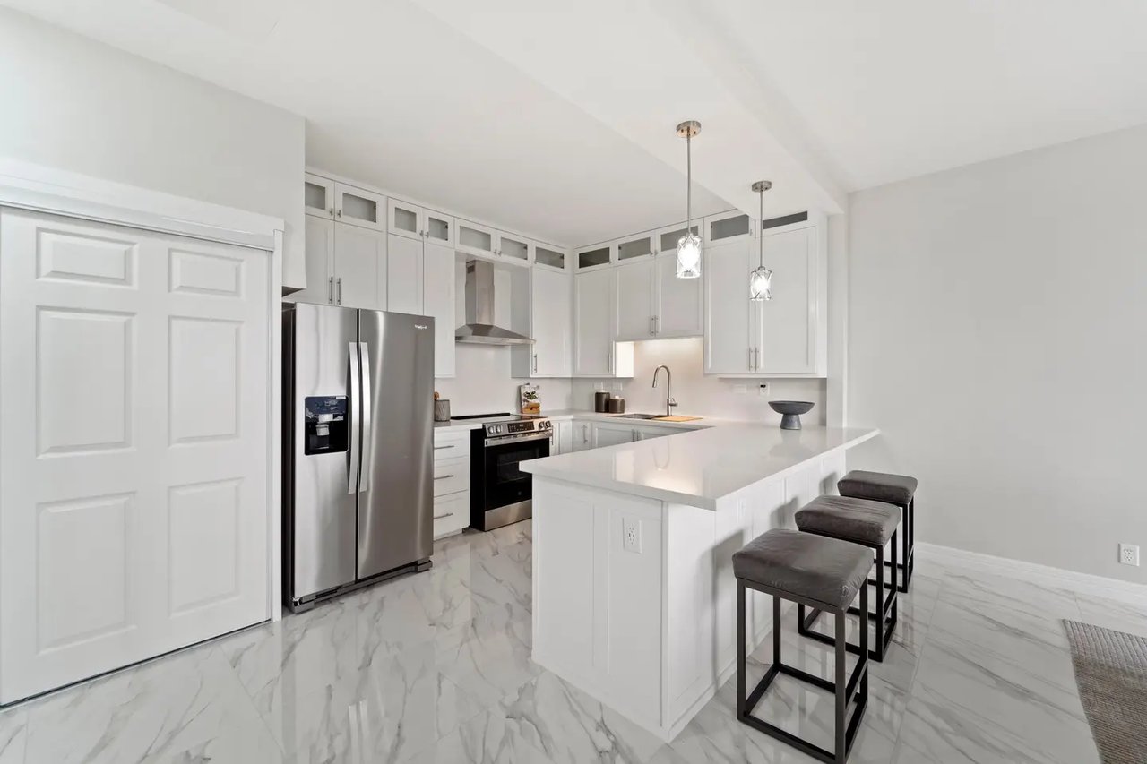 651 Bering Dr #1406