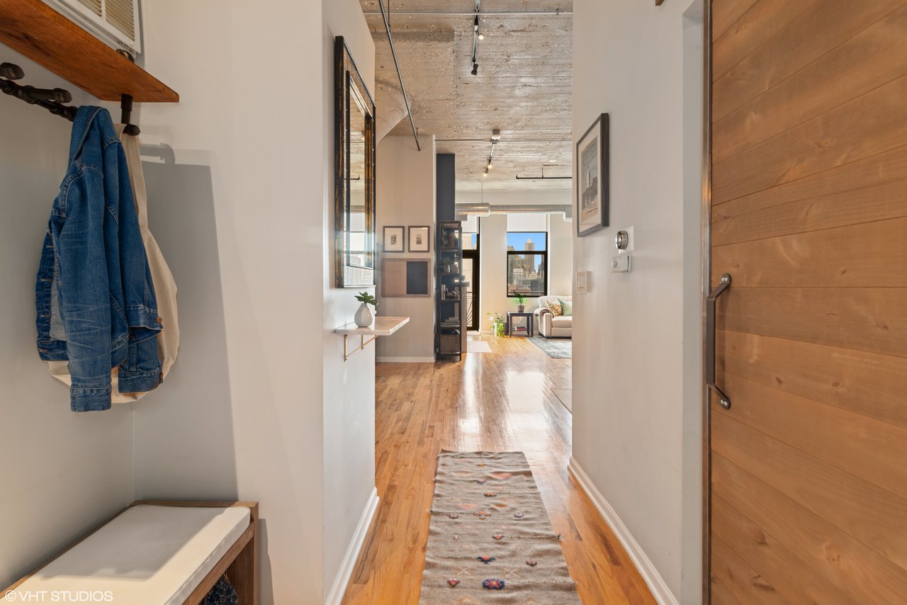  758 N Larrabee St Unit 821