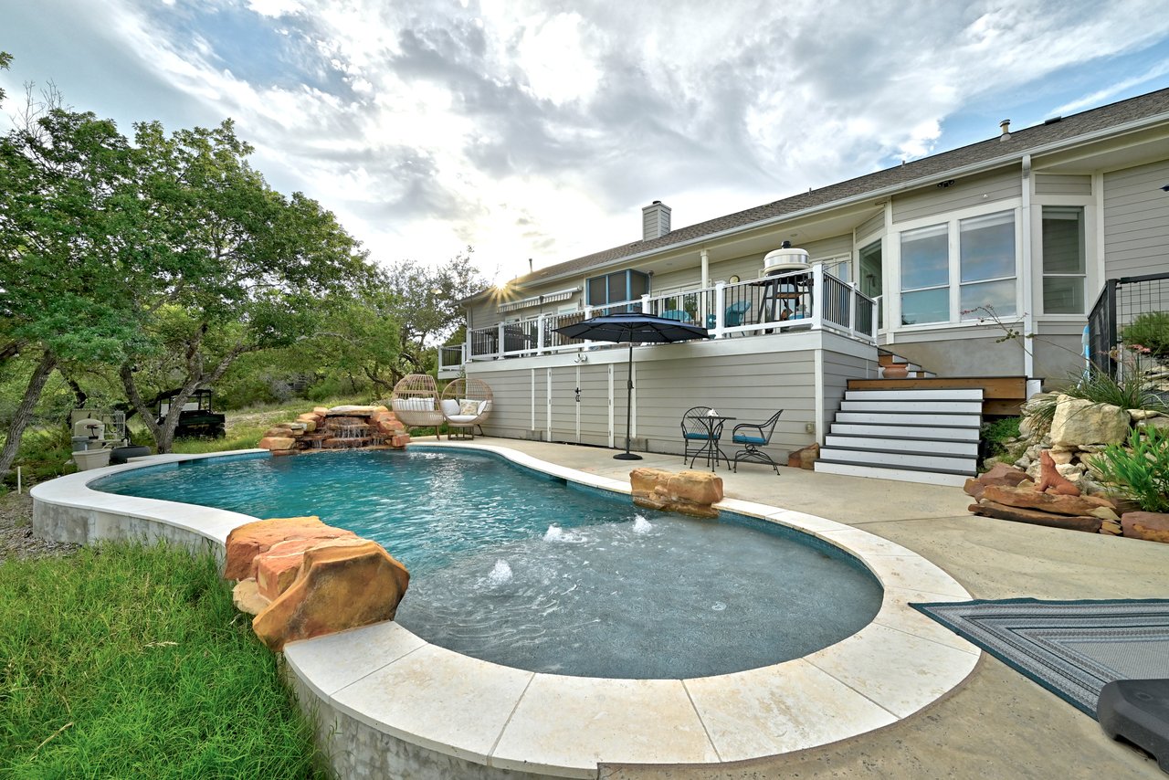 4115 Noon Day Cove