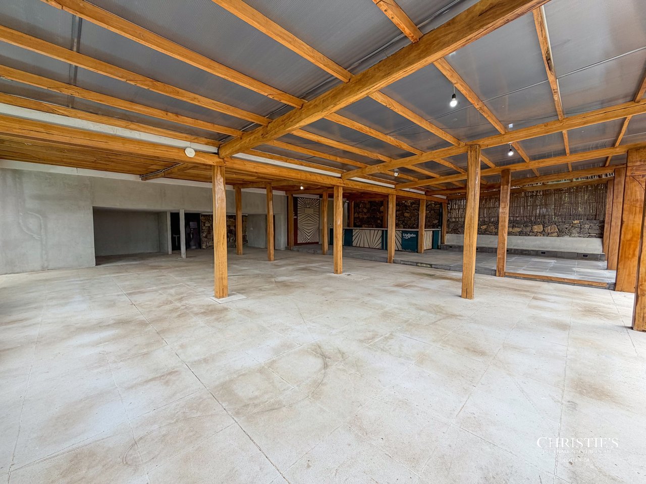 El Moro | Prime Commercial Investment Opportunity in Tamarindo