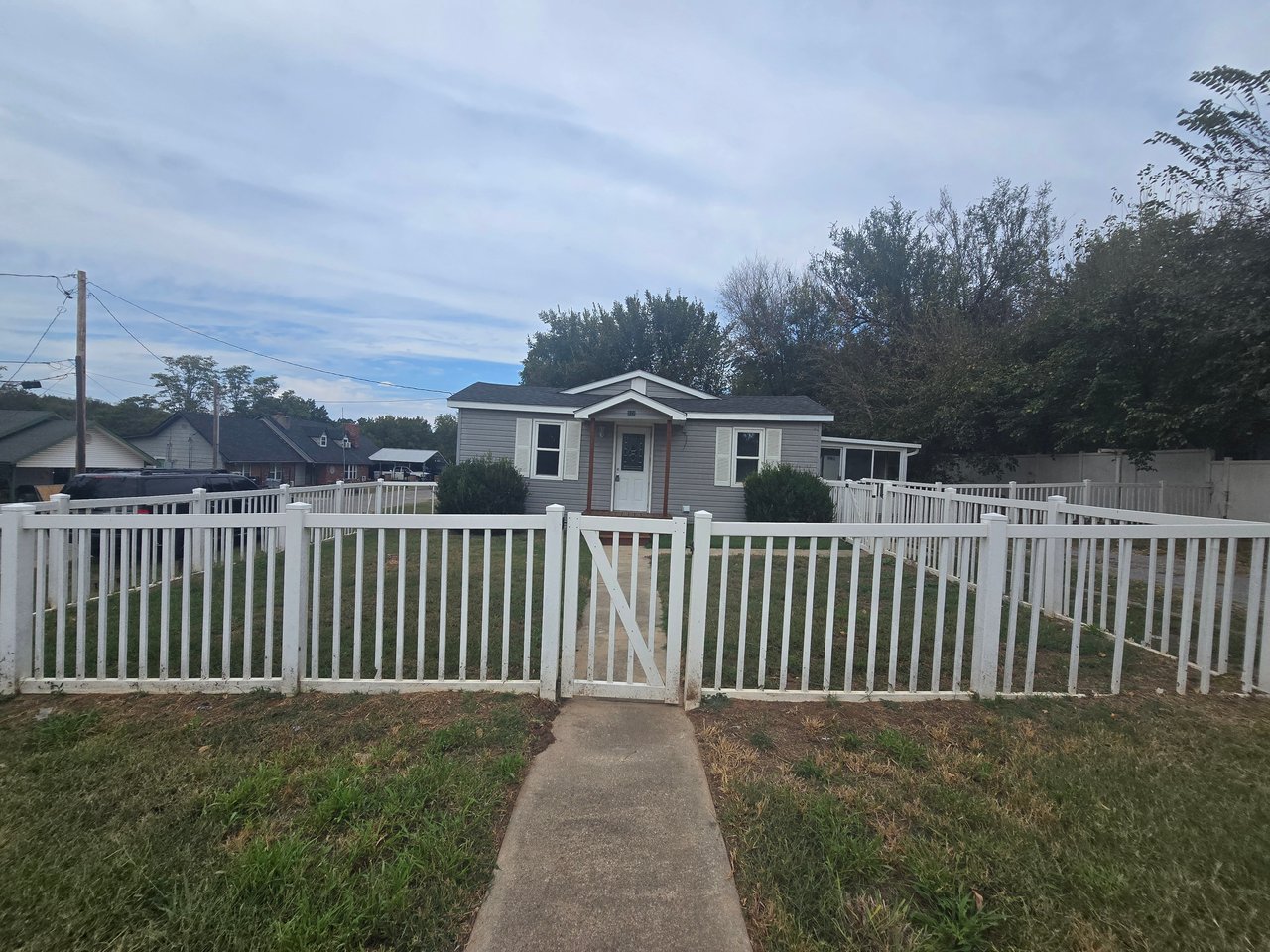 920 West Farrall Street