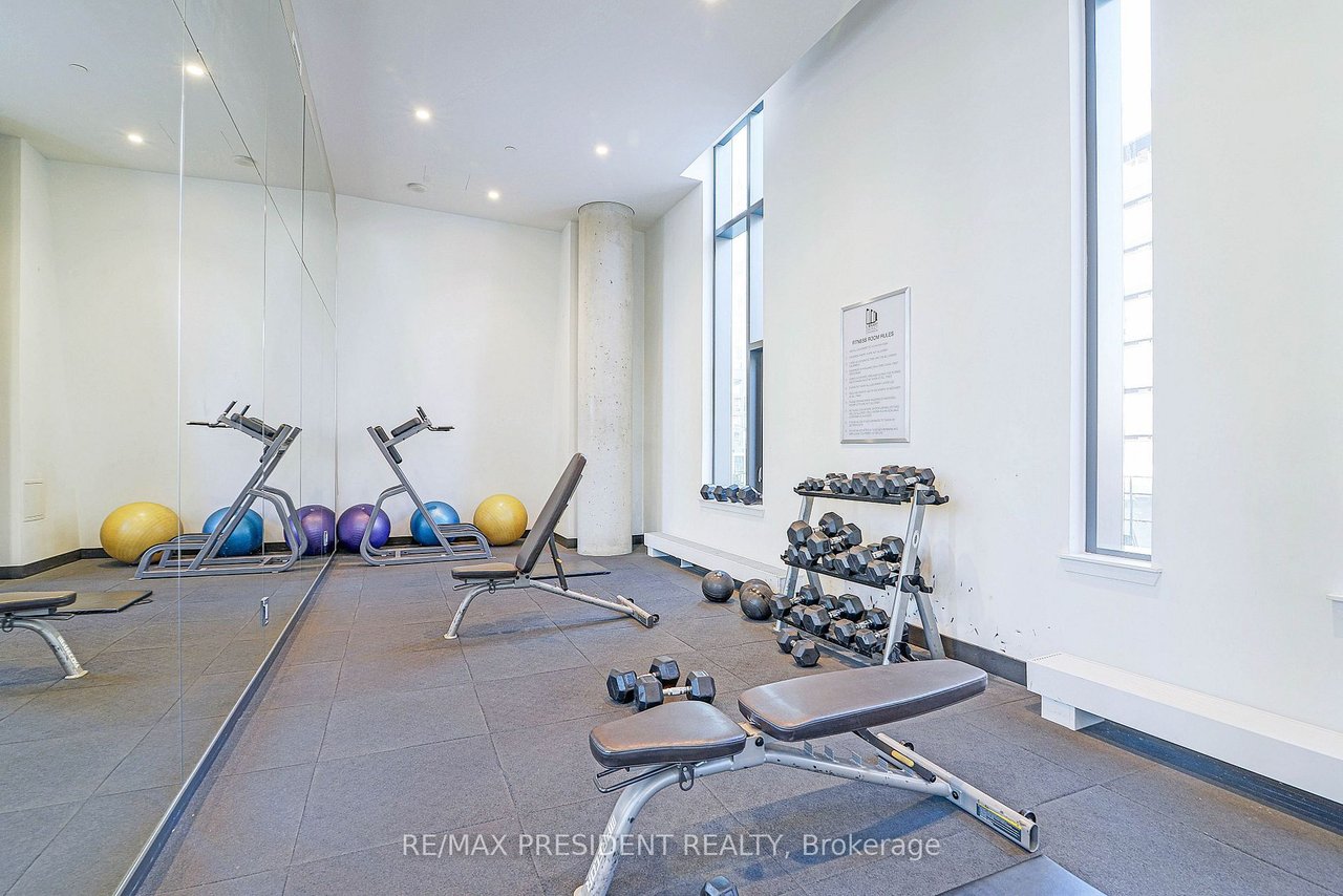 SUN-FILLED CORNER PENTHOUSE 