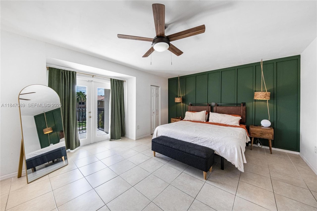 miami-home-closed-bedroom