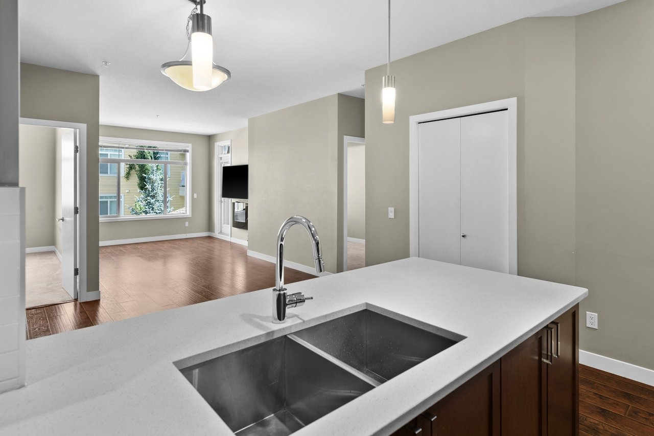 22 Auburn Bay Link SE Unit: 306