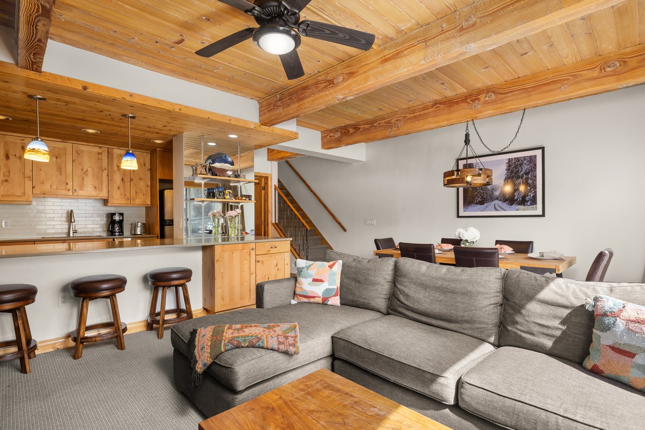 Luxury Riverfront Rental