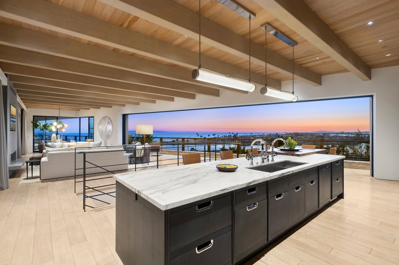 2804 Ocean