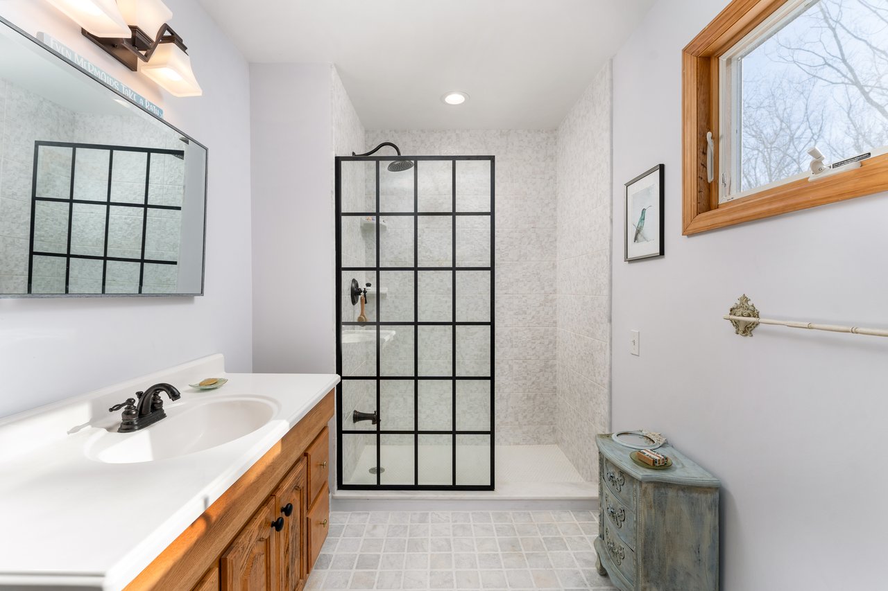 48 Island View Drive West