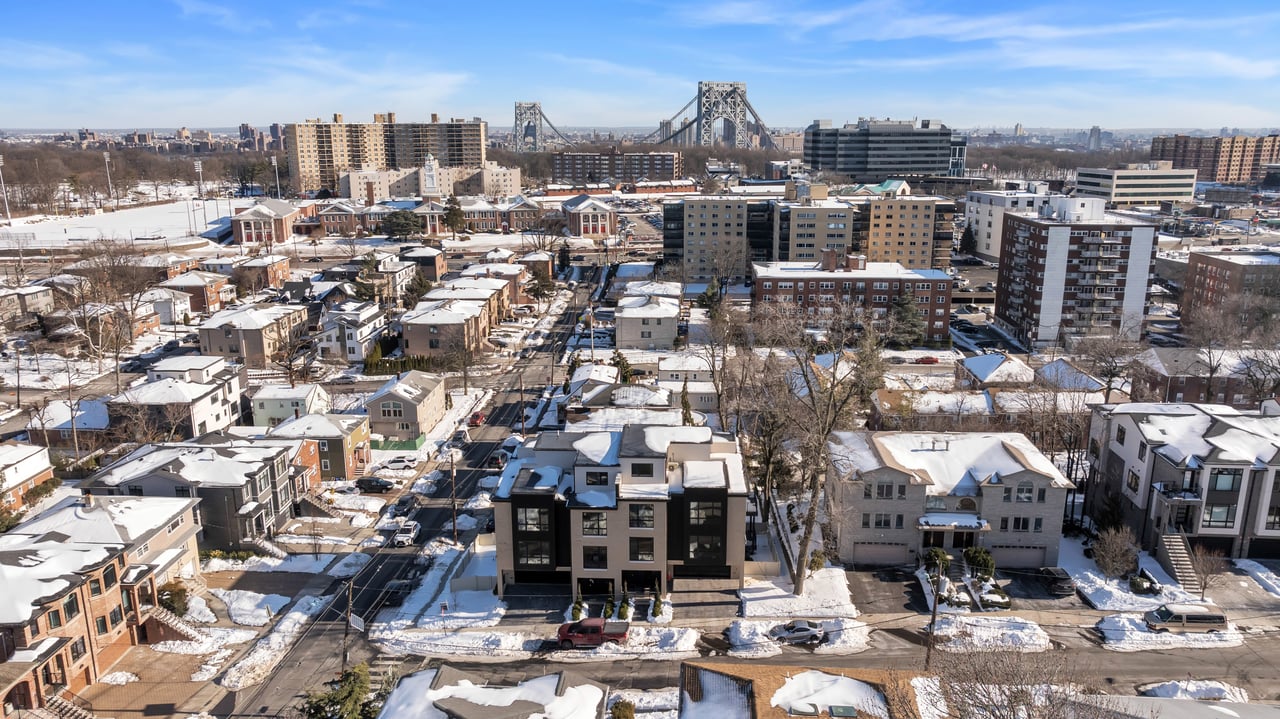 2220 Mackay Avenue B