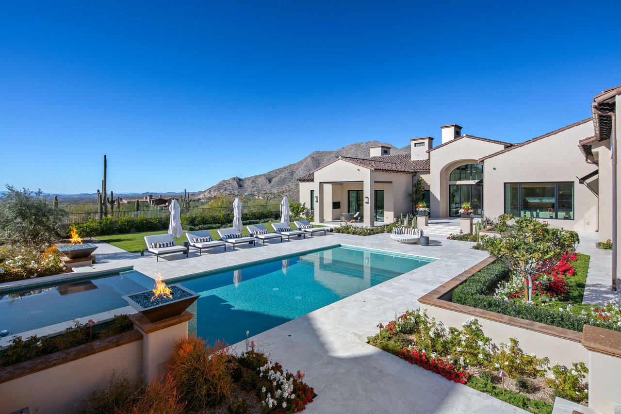 10927 E Windgate Pass Drive, 1519