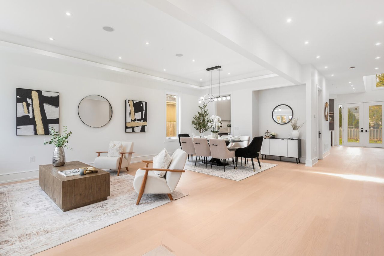 365 Jumna Ave, Mineola East