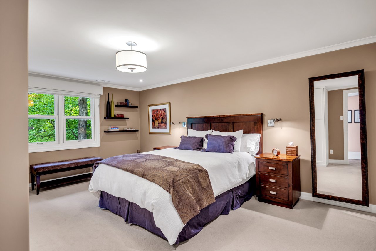 1346 Whiteoaks Avenue, Mississauga