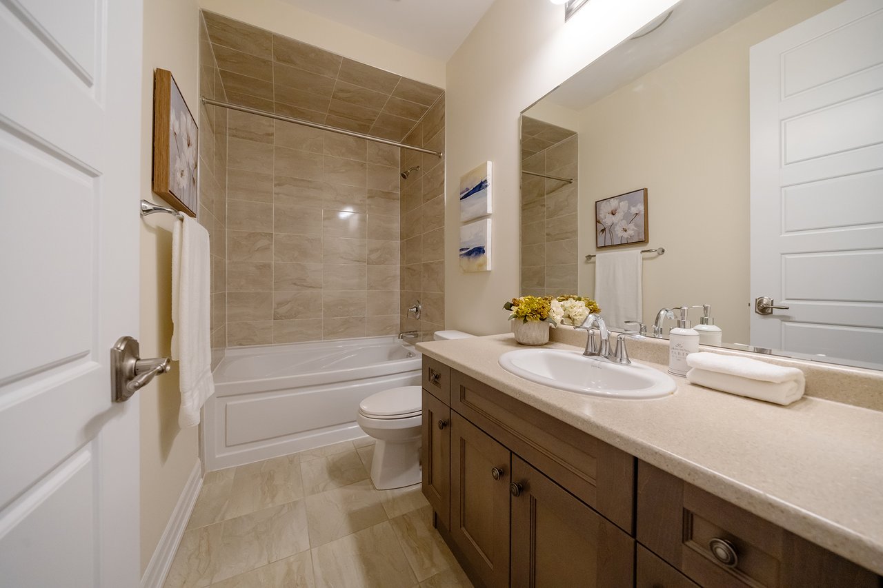 3209 Daisy Way, Oakville, ON L6M 1L4