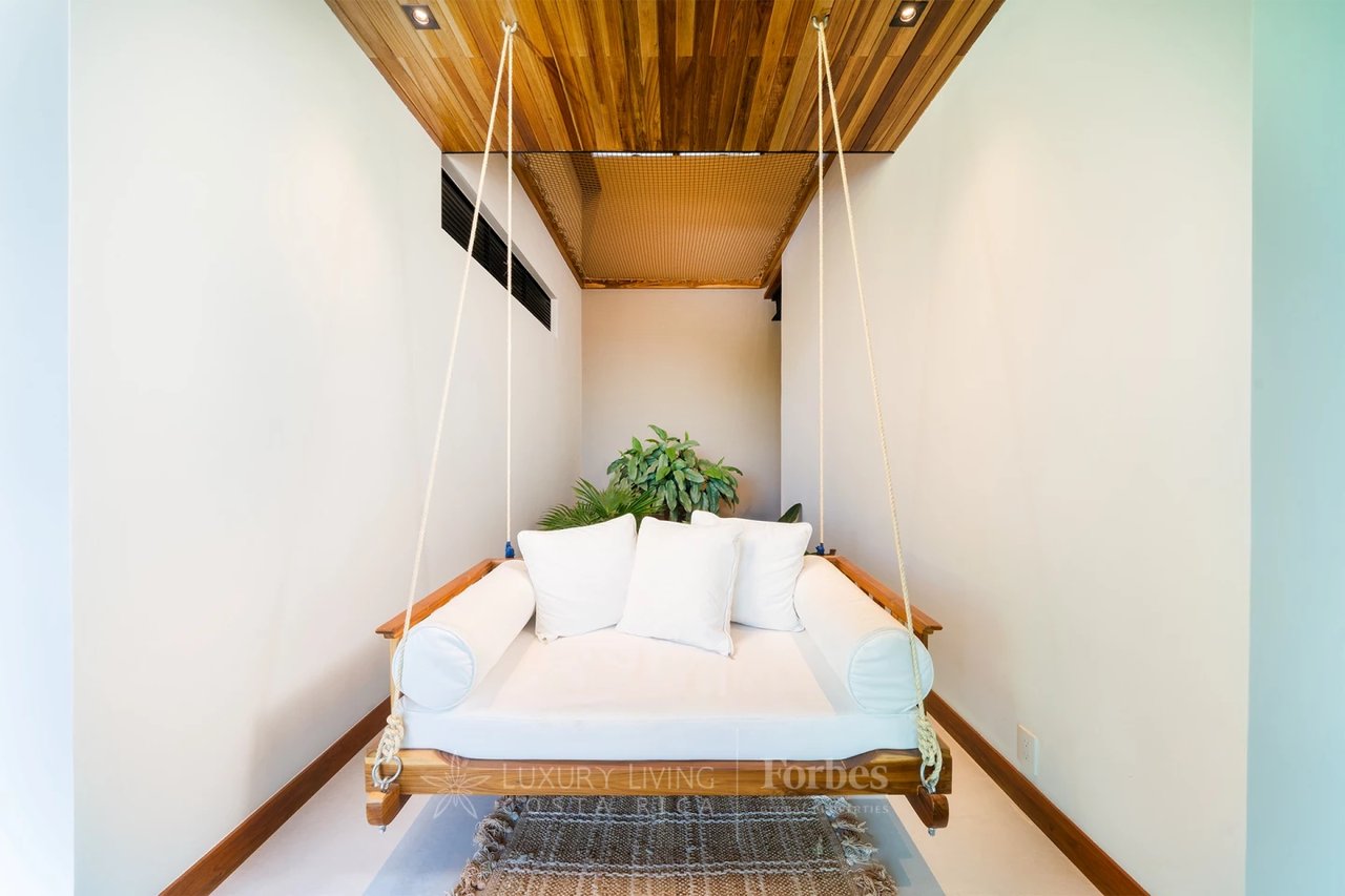 20702 - Contemporary Luxury with Ocean Views in Playa Flamingo