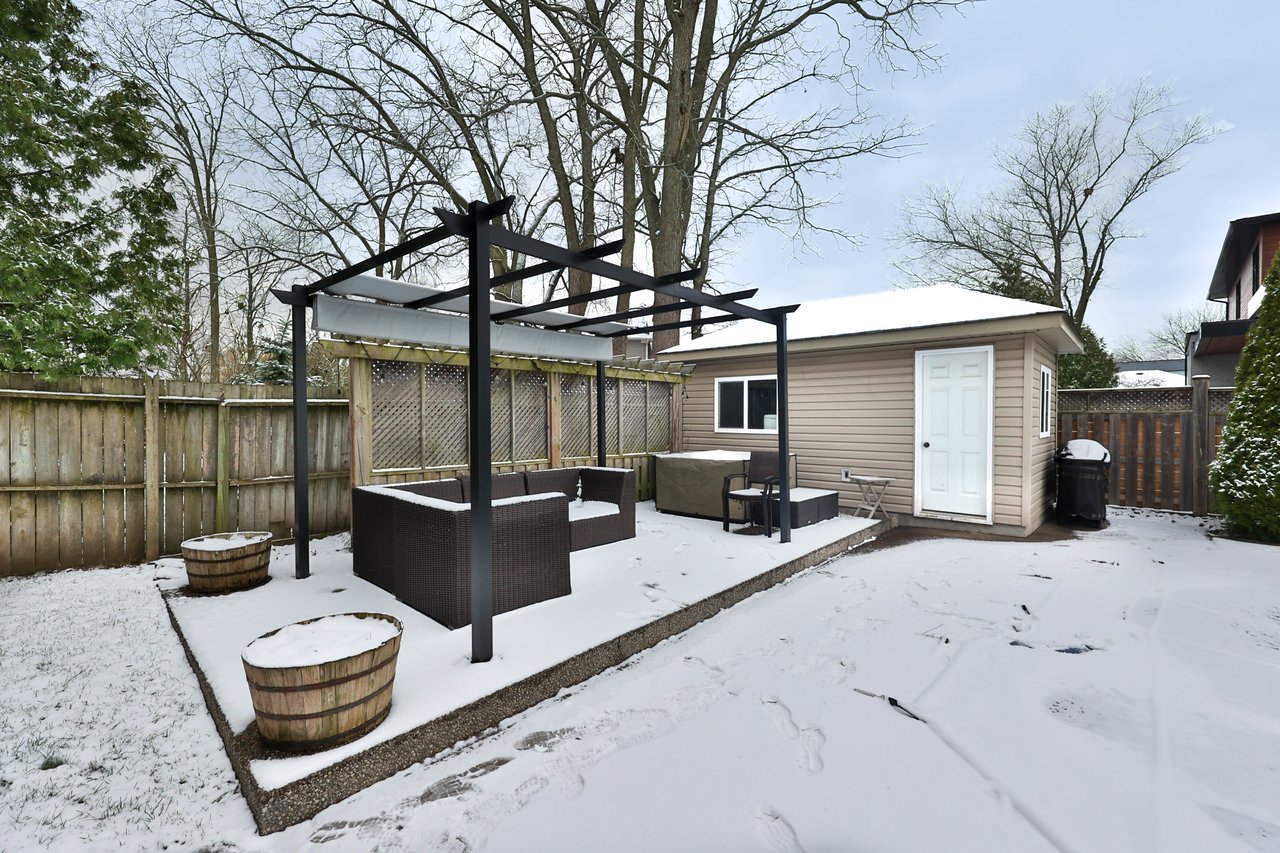 390 Seaton Drive, Oakville