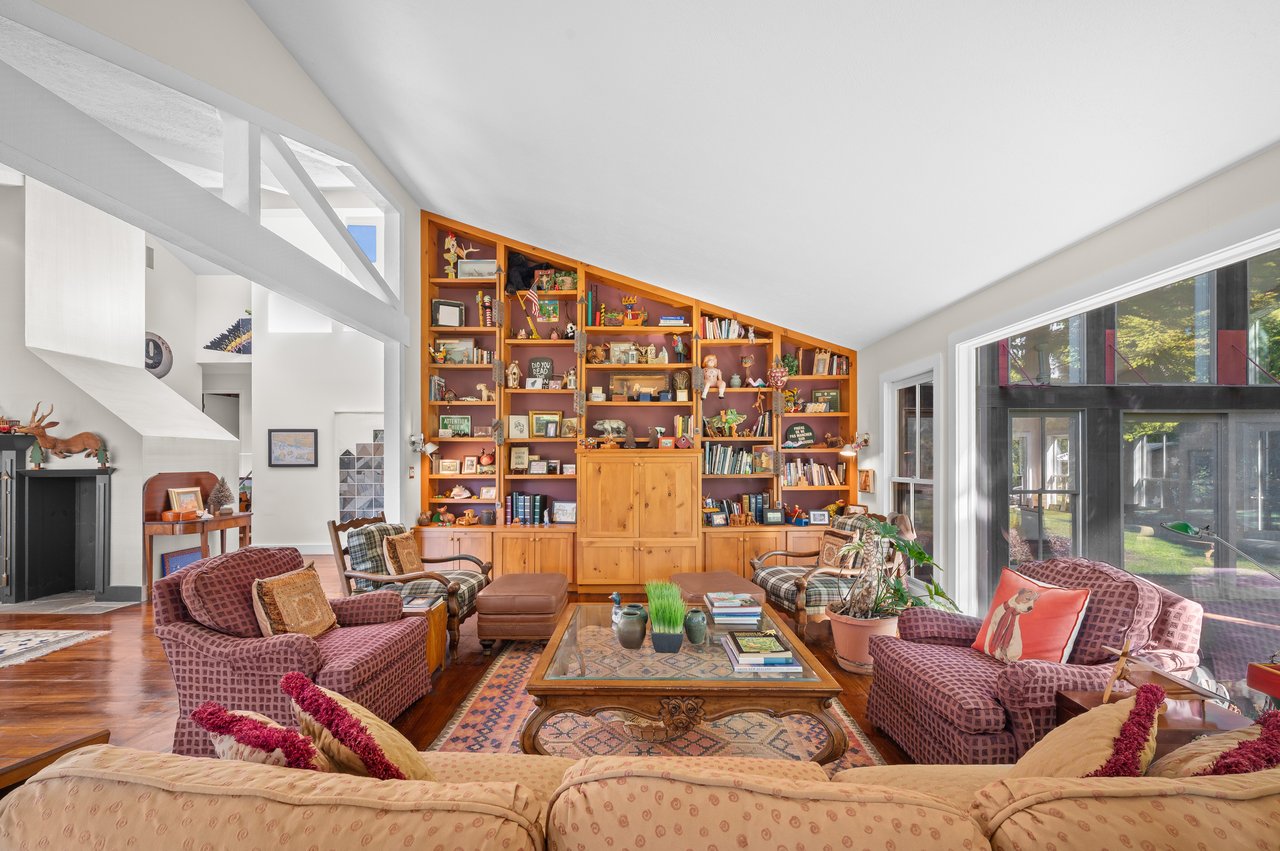 2408 E 800 N, La Porte, IN 46350