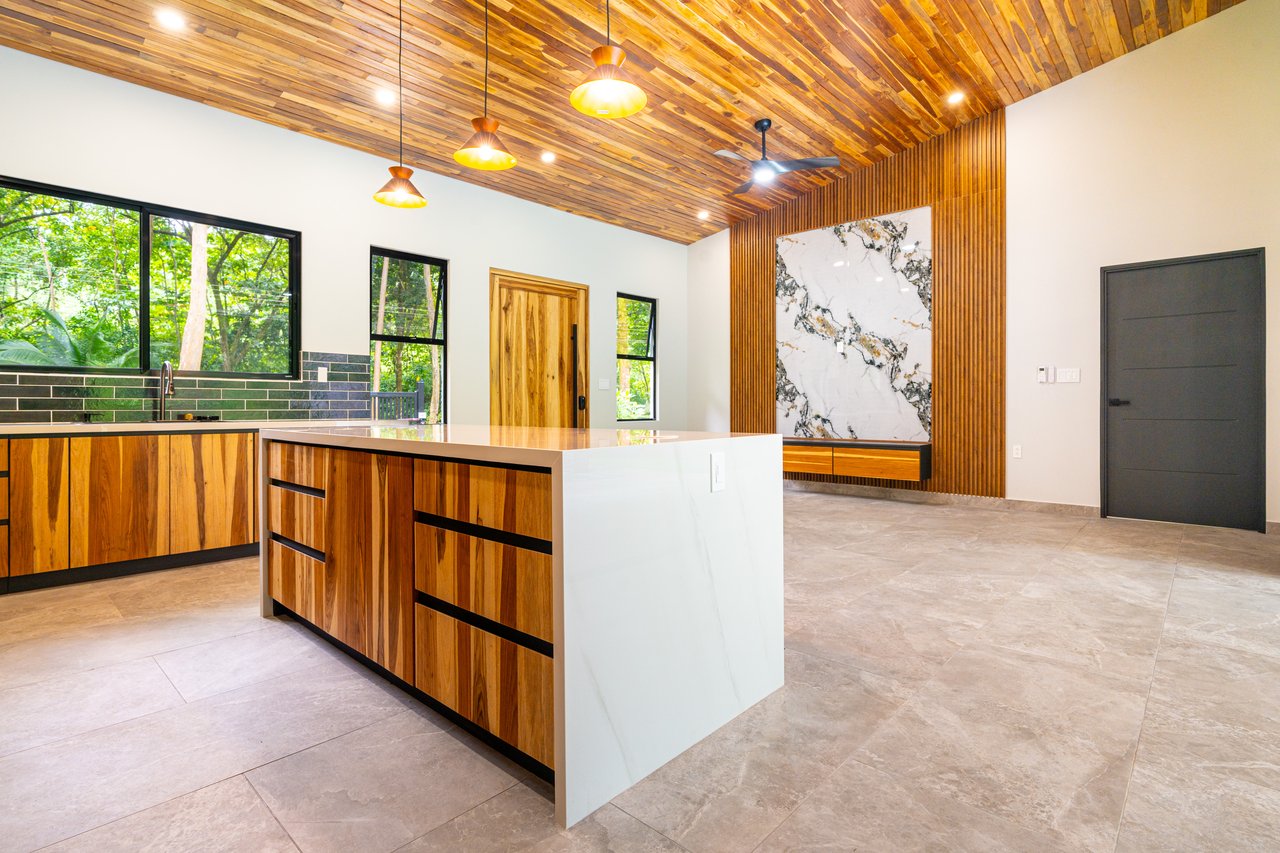 Tres Rios Waterfall House – Nature, Comfort & Elegance Combined, Brand New Construction with Warranty!
