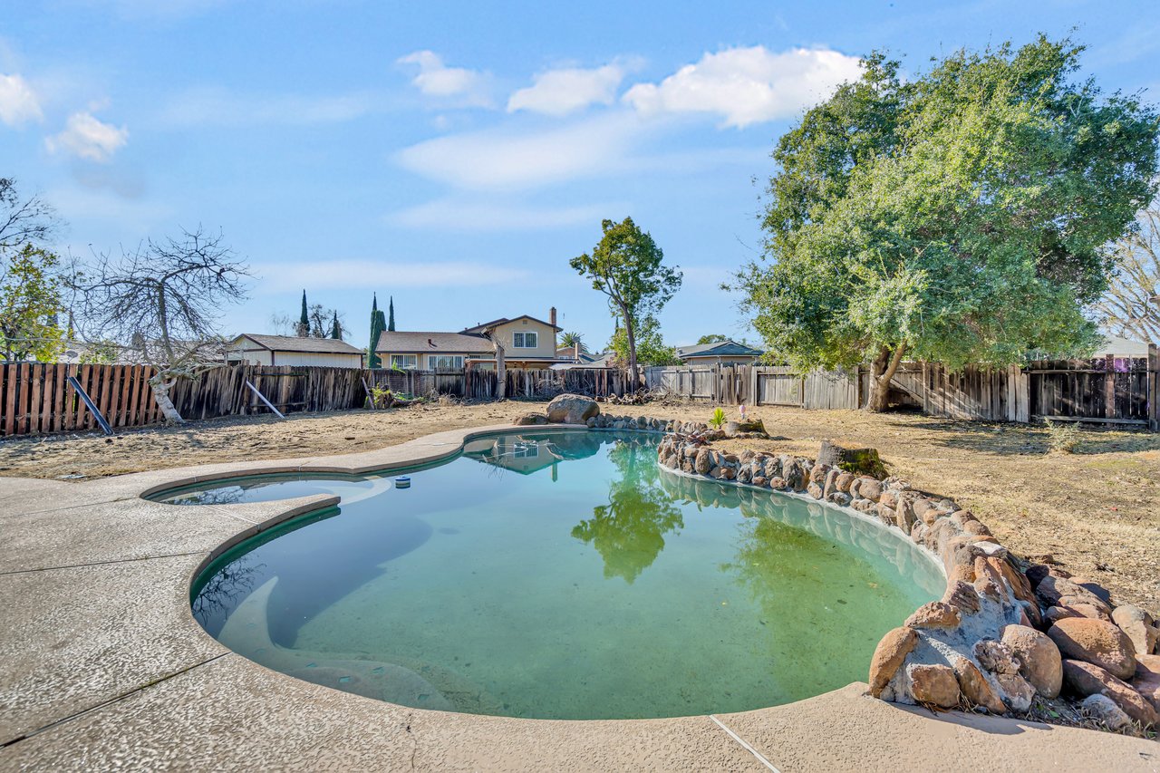 7422 PALMER HOUSE DR