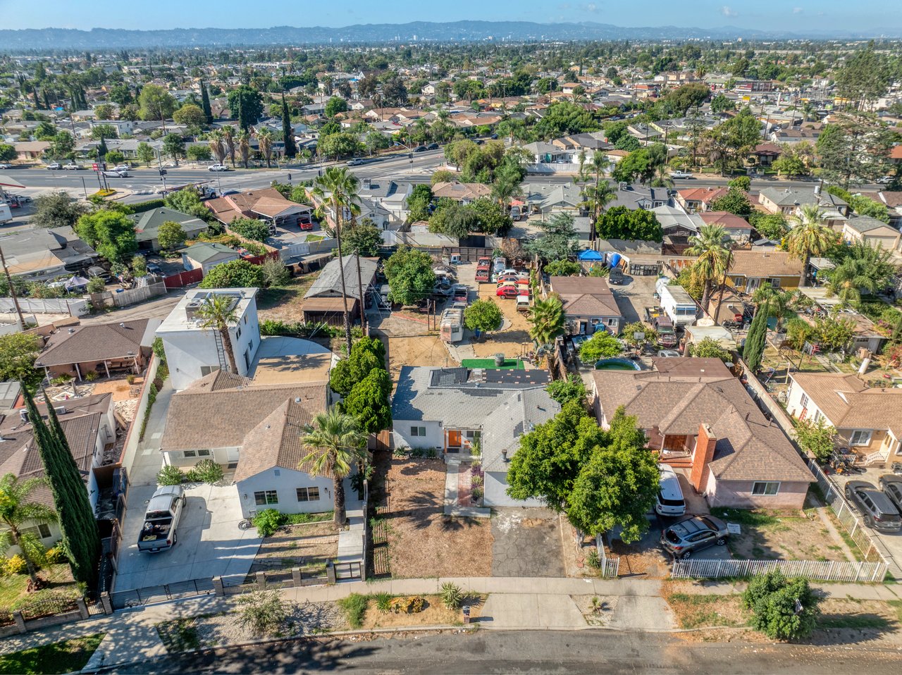 8441 Rincon Ave