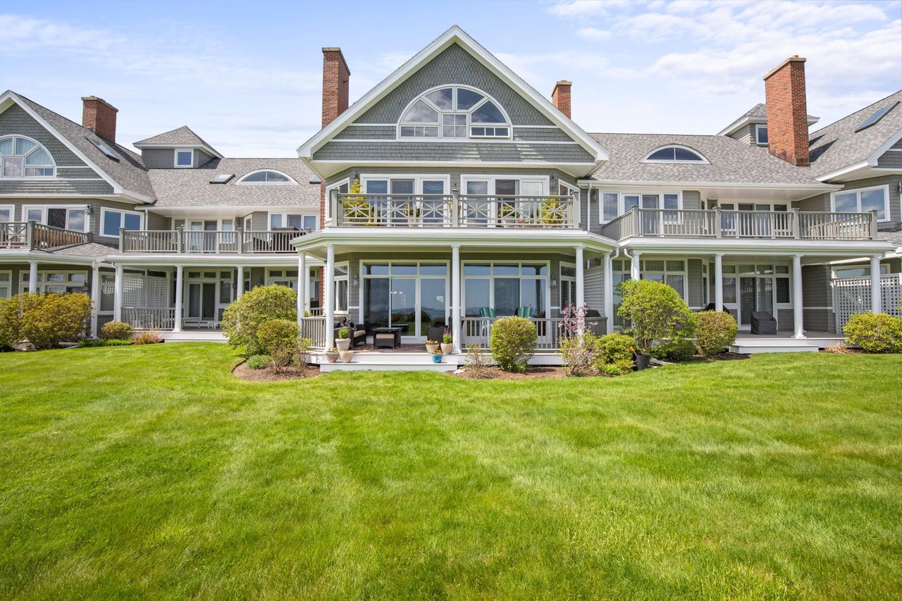 17 Atlantic Drive, Unit #: 17B