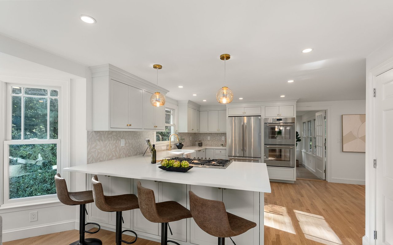 95 Sylvan Lane Weston, MA 02493