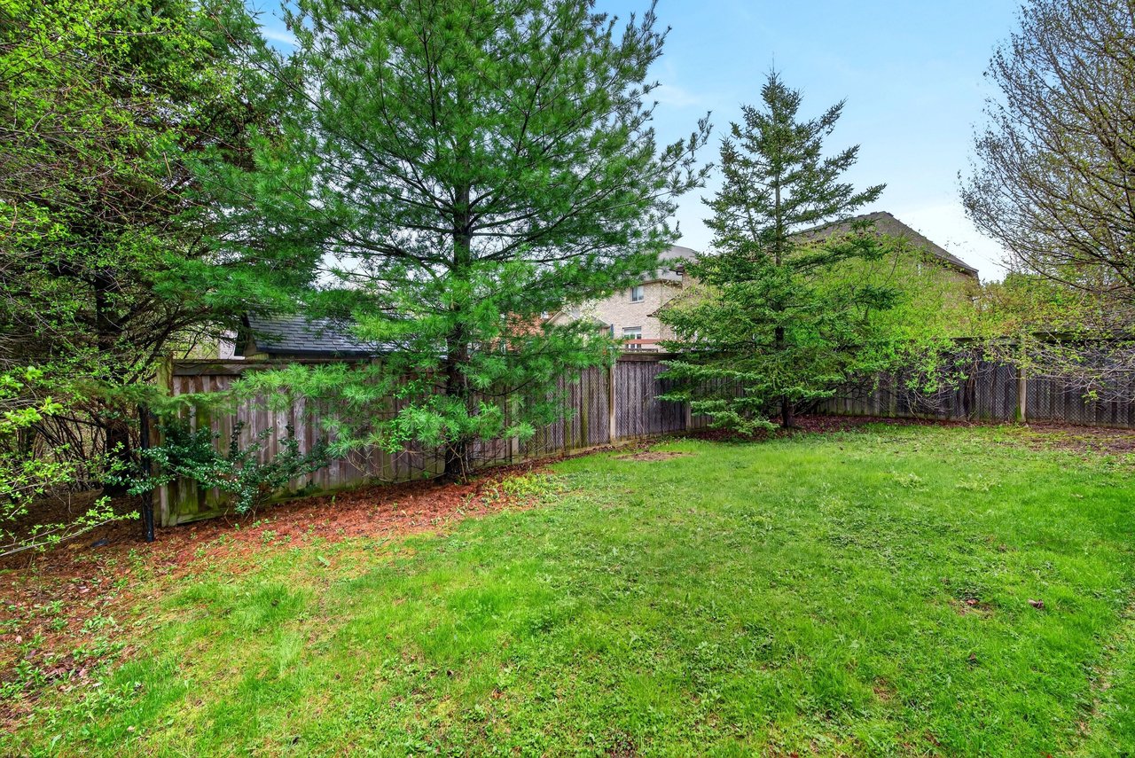 40 Maplevale Drive