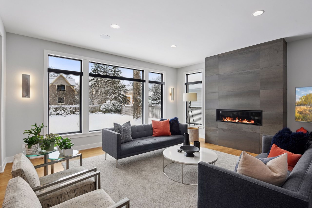 630 Gardner Street E, Wayzata