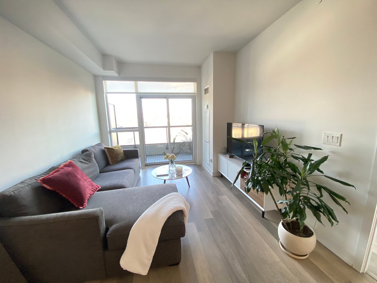 1603 Eglinton Ave W Unit: 314