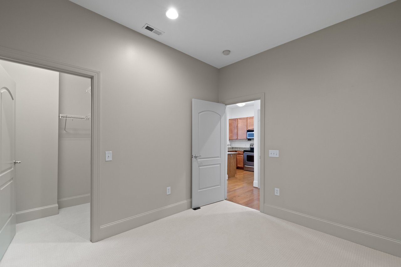 317 W Morgan St #215