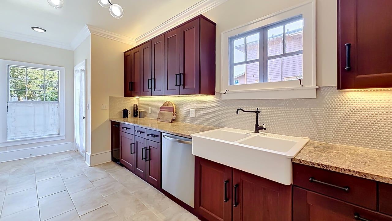 Charming 1925 Bungalow with Guesthouse in Orlando's Colonialtown
