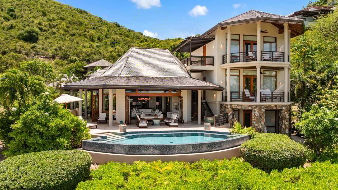 Aquamare Beachfront Villa