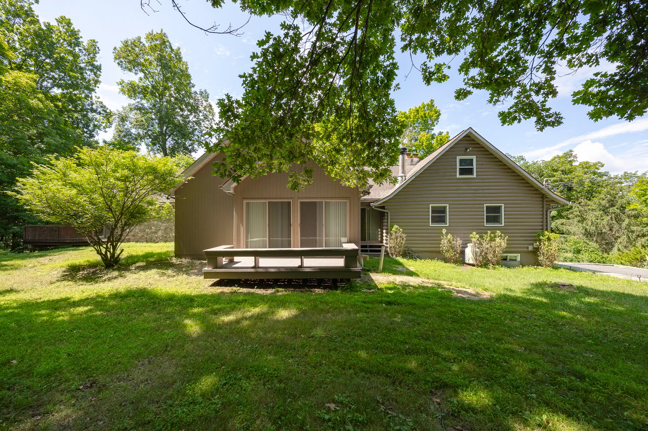 12 Wolf Lane