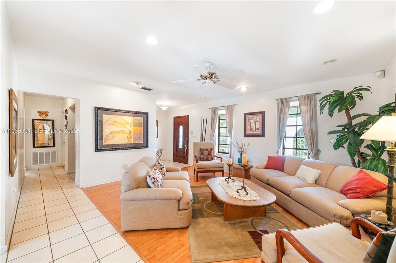 17242-sw-88-avenue-palmetto-bay-home-for-sale