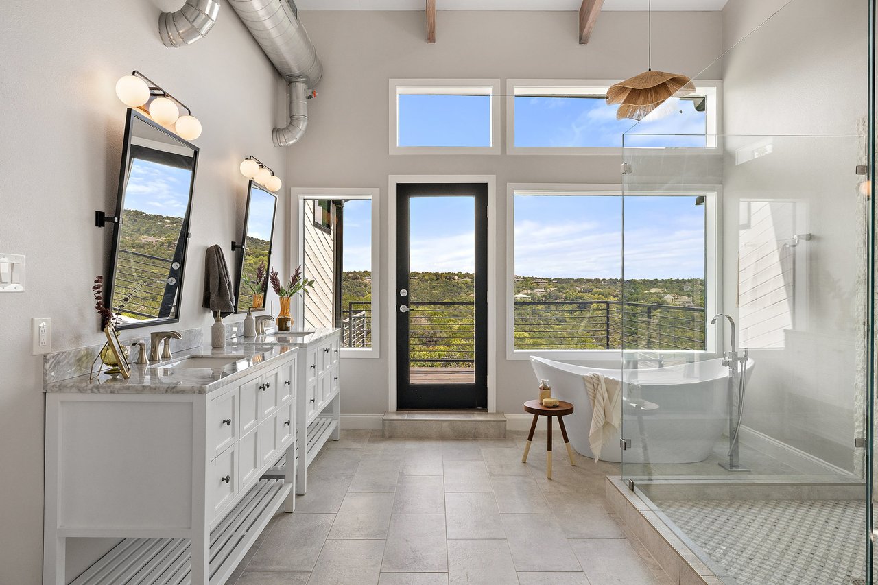 6905 Ladera Norte | Contemporary Northwest Hills Estate