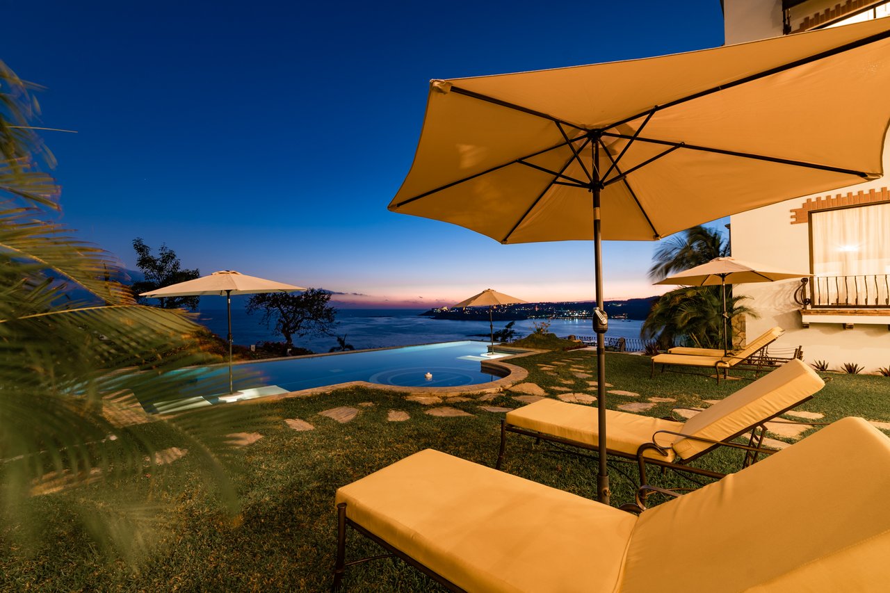 5 Bedroom, Single Family Home, Villa Encantada 