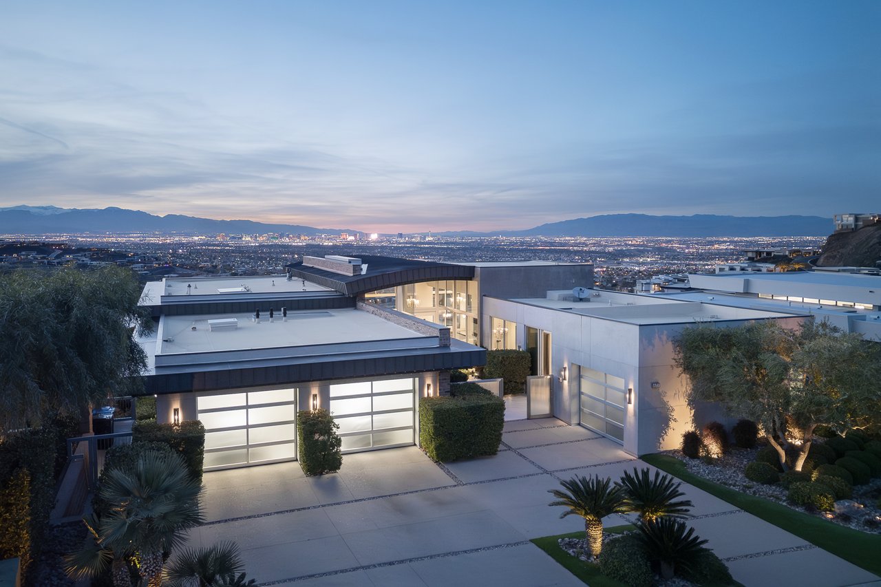 677 Tranquil Rim Court